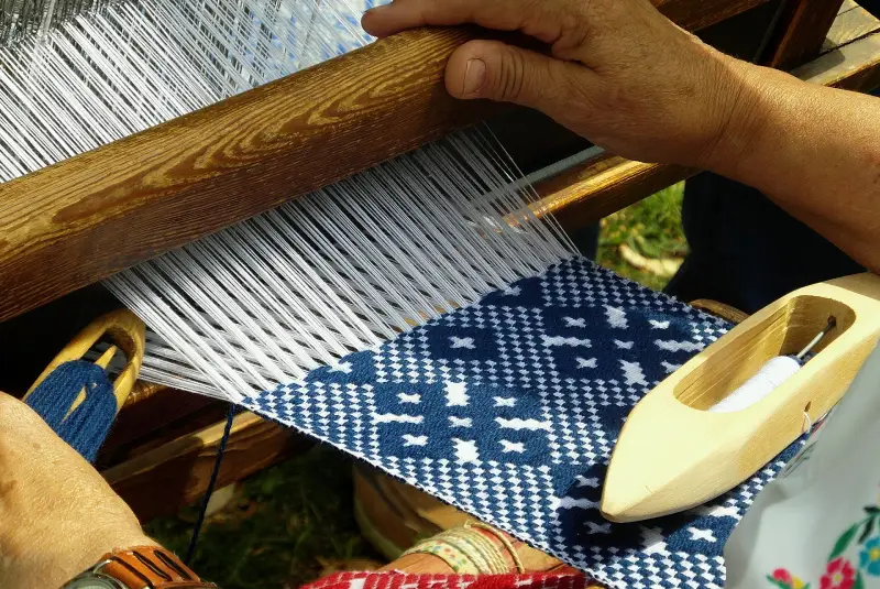 customized bespoke rug manufacturer